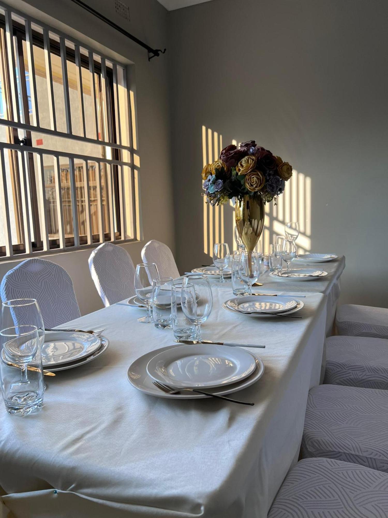 Kasbek Lodge And Tours Lusaka Extérieur photo